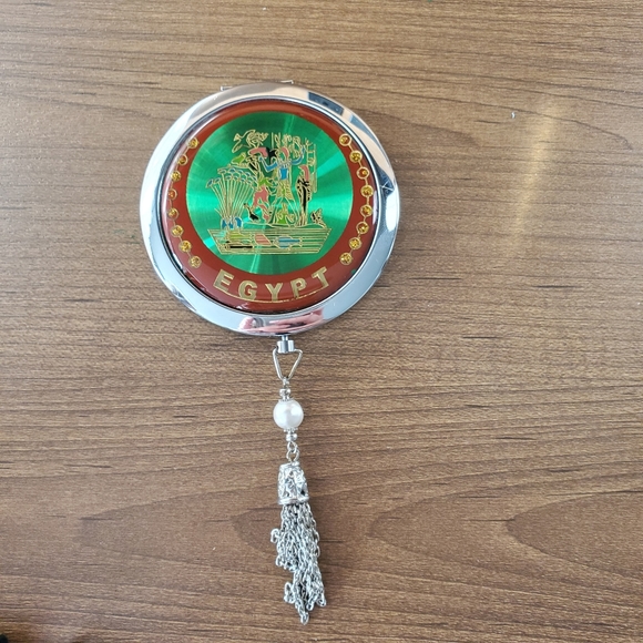 NWOT Egyptian Souvenir Makeup Mirror - Picture 5 of 6